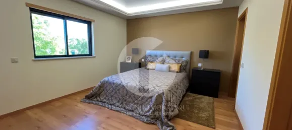 Casa de 4 dormitorios en Quelfes, Portugal No. 93090 2