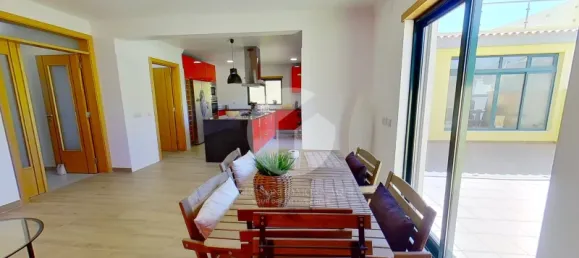 Casa de 4 dormitorios en Quelfes, Portugal No. 93090 40