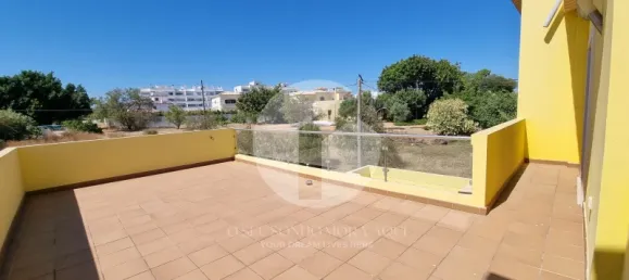 Casa de 4 dormitorios en Quelfes, Portugal No. 93090 9