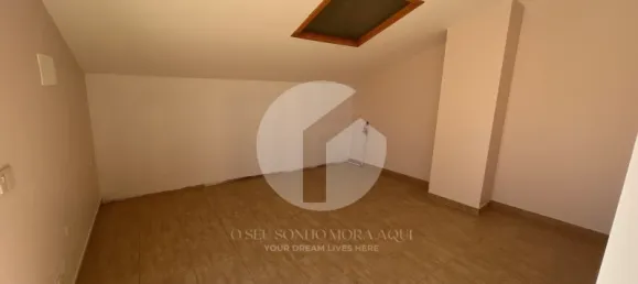 Casa de 4 dormitorios en Quelfes, Portugal No. 93090 13