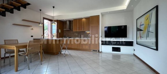 1 bedroom Apartment in Isola Rizza, Italy No. 263090 16