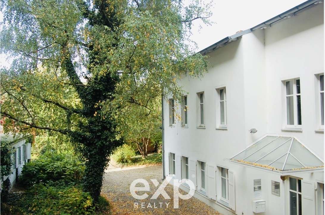 Oficina en Steglitz, Germany 299 m² No. 31380