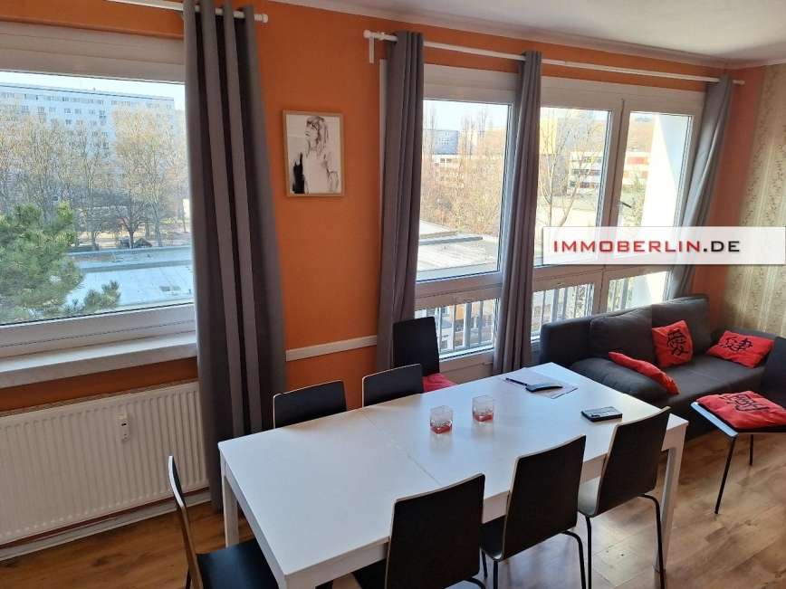 Apartamento de 4 habitaciónes en Friedrichshain, Germany No. 340589