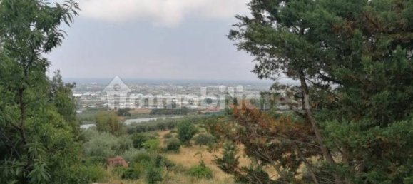 6 bedrooms Apartment in Terracina, Italy No. 100472 3