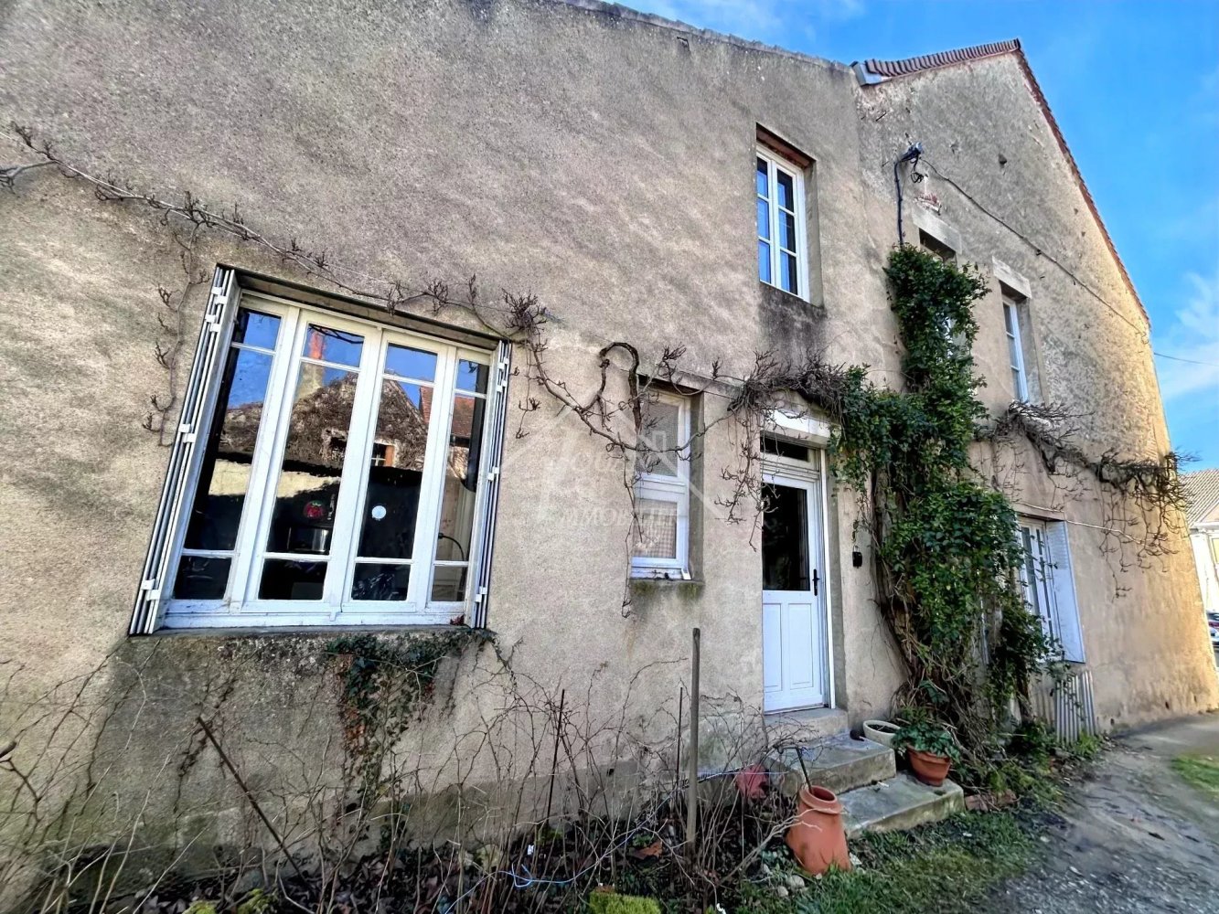 4 bedrooms House in Saint-Pourcain-sur-Sioule, France No. 276069