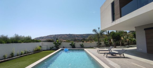 5 dormitorios villa en venta en Alicante, Comunidad Valenciana, Spain № 368851 3