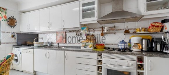 3 Schlafzimmer Wohnung in Sesimbra, Portugal, Nr. 239833 2