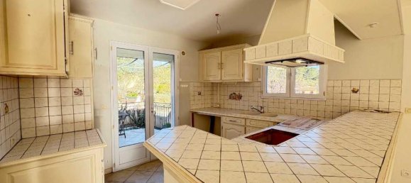 Вилла с 5 спальнями в Clermont-l'Herault, Франция № 200837 10