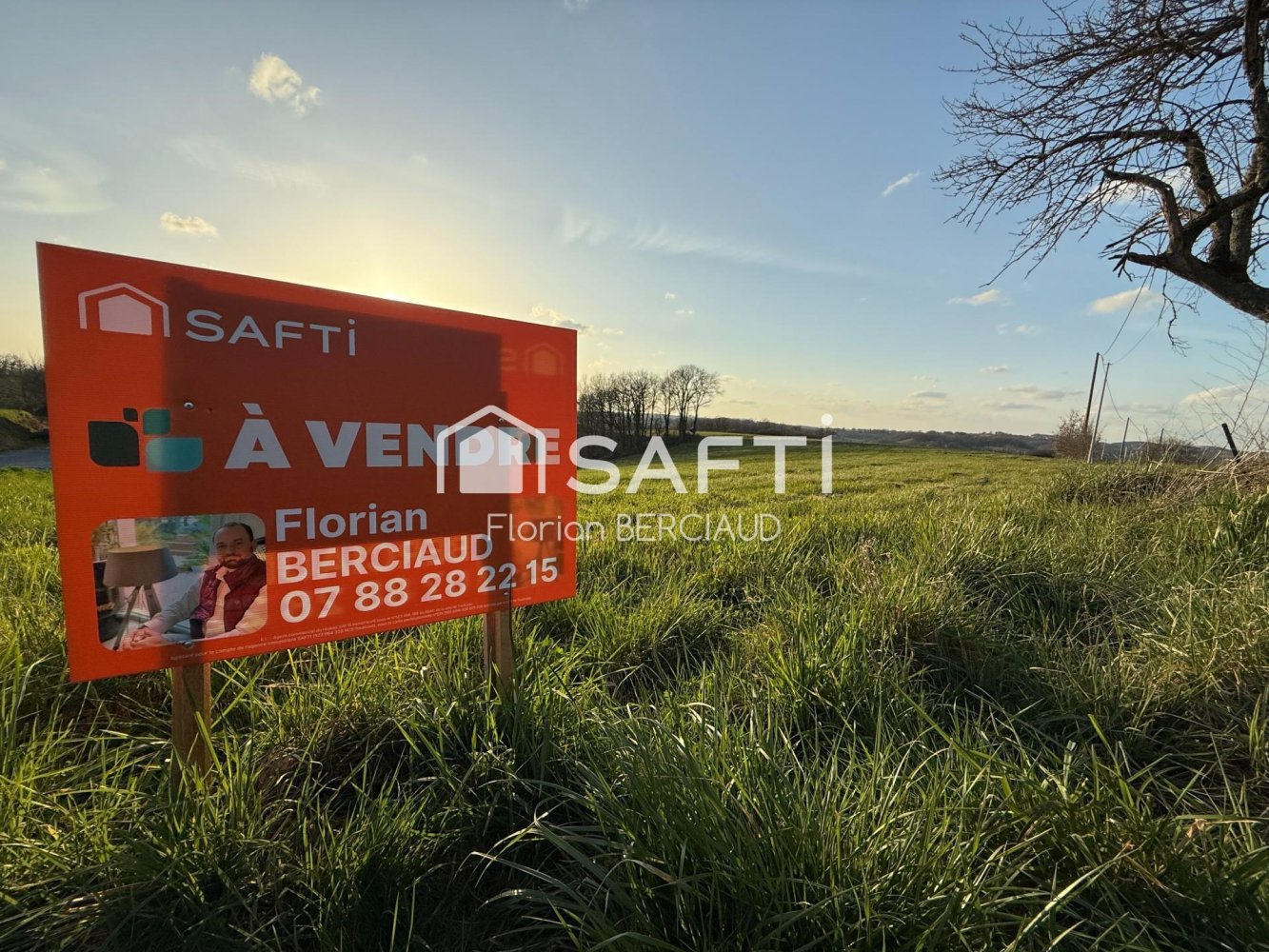 1487m² Land in Denat, France No. 106695
