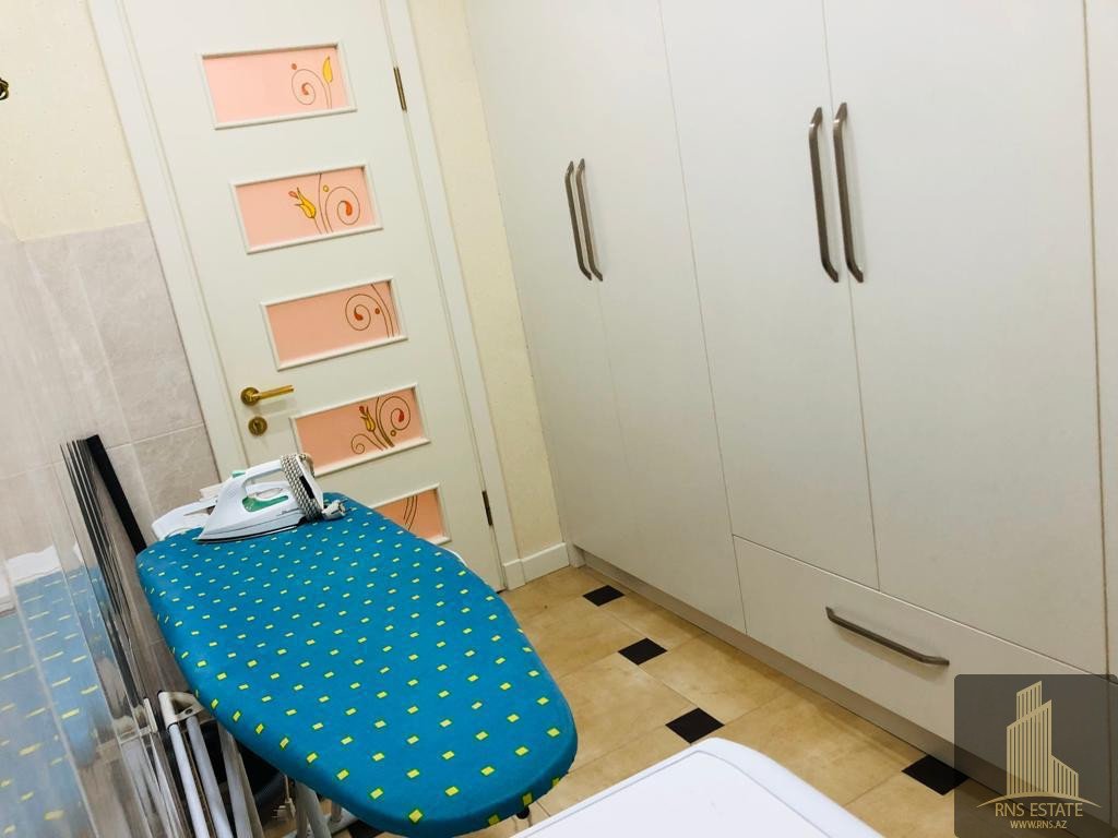 3 bedrooms Apartment in Baku, Azerbaijan No. 1764