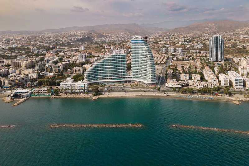 4 bedrooms Apartment in Limassol, Cyprus No. 11990