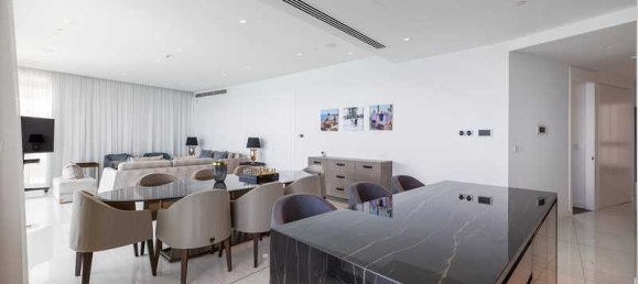 4 bedrooms Apartment in Limassol, Cyprus No. 11990 10