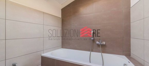 Apartamento de 2 dormitorios en Cameri, Italy No. 145540 25