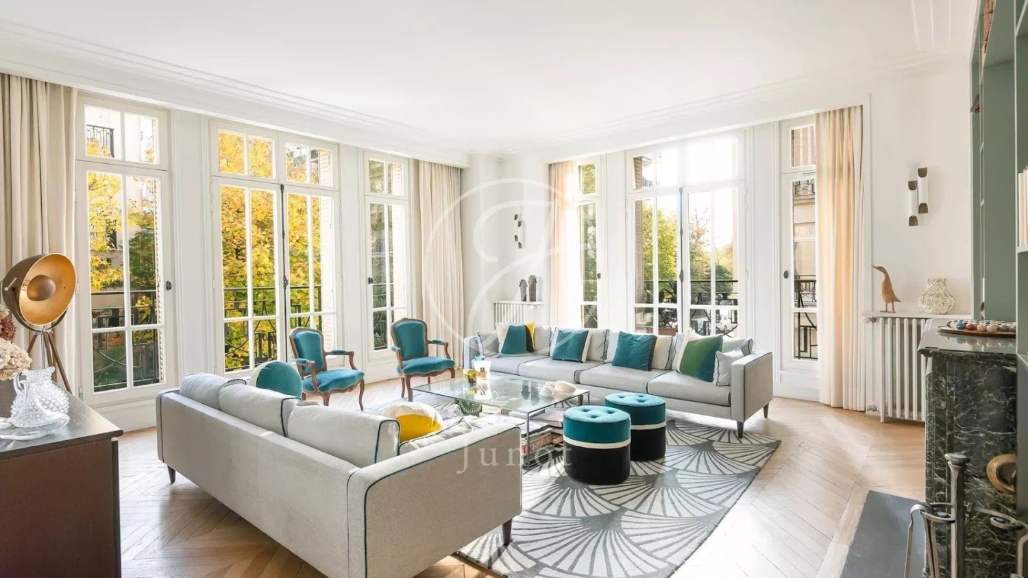 5 bedrooms Apartment in Neuilly-sur-Seine, France No. 151472