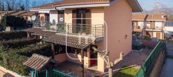2 bedrooms Villa in Labico, Italy No. 30776 2