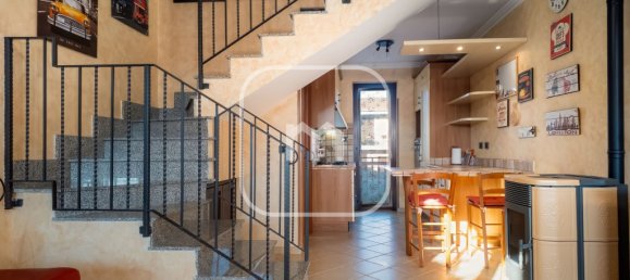 2 bedrooms Villa in Labico, Italy No. 30776 8