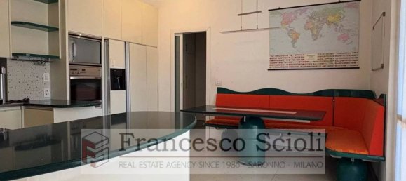 3 bedrooms Apartment in Saronno, Italy No. 379264 5