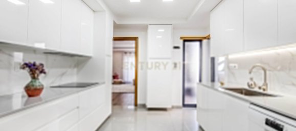 3 bedrooms Villa in Oeiras, Portugal No. 117704 5