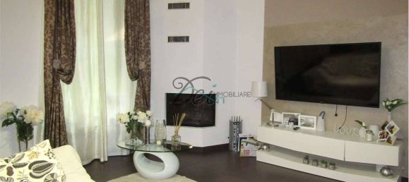 4 غرف نوم فيلا في Porcari, Italy رقم 175068 2