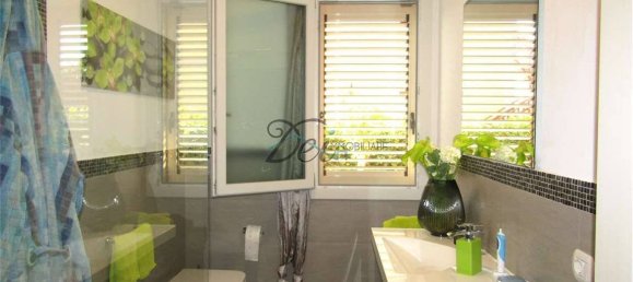 4 غرف نوم فيلا في Porcari, Italy رقم 175068 11