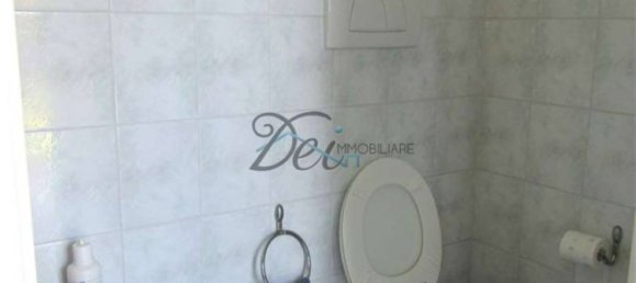 4 غرف نوم فيلا في Porcari, Italy رقم 175068 36