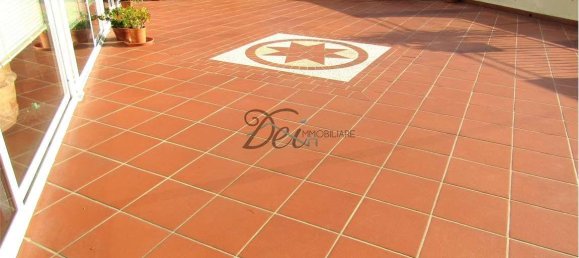 4 غرف نوم فيلا في Porcari, Italy رقم 175068 22