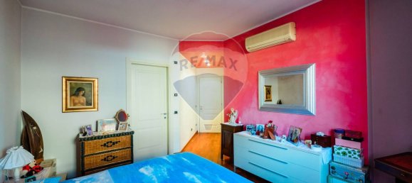 5 rooms Villa in Albano Sant'Alessandro, Italy No. 338630 40