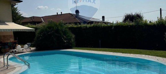 5 rooms Villa in Albano Sant'Alessandro, Italy No. 338630 44