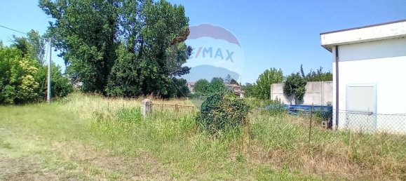 Gewerbliche Immobilie in Riva del Po, Italy 347m², Nr. 314487 3