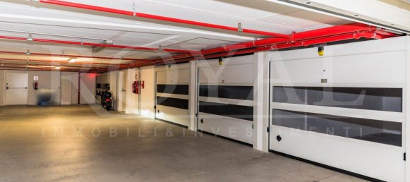  موقف سيارات في Bergamo, Italy 13متر مربع رقم 317928 2