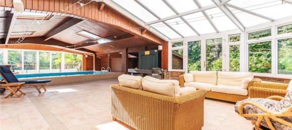 5 bedrooms House in Hadley Wood, United Kingdom No. 6560 61