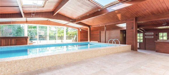 5 bedrooms House in Hadley Wood, United Kingdom No. 6560 37