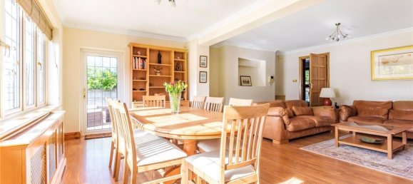 5 bedrooms House in Hadley Wood, United Kingdom No. 6560 42