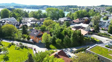 Дом с 6 комнатами в Шёрфлинг ам Аттерзе, Австрия № 230154