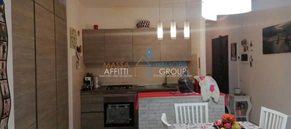 Apartamento de 2 dormitorios en Carrara, Italy No. 98570 5