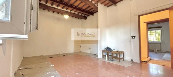 4 bedrooms Apartment in Lucca, Italy No. 359029 12