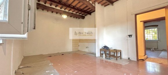 4 bedrooms Apartment in Lucca, Italy No. 359029 6