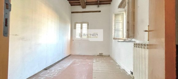 4 bedrooms Apartment in Lucca, Italy No. 359029 10
