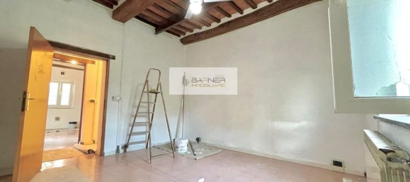4 bedrooms Apartment in Lucca, Italy No. 359029 4