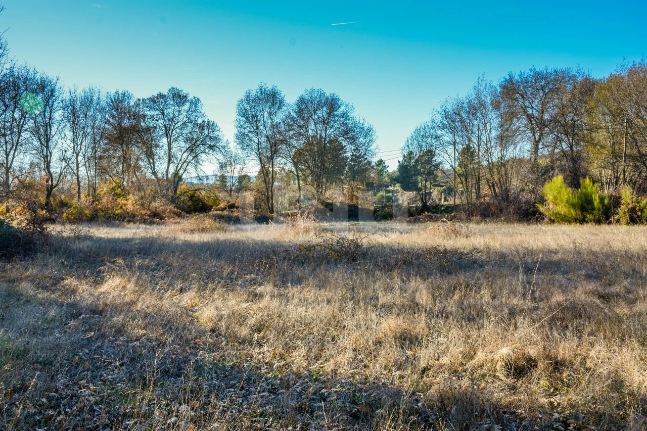 Terrain à Inguias, Portugal No. 76077