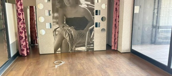 Laden in Porto, Portugal 25m², Nr. 8457 4