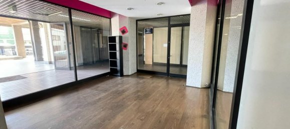 Laden in Porto, Portugal 25m², Nr. 8457 5