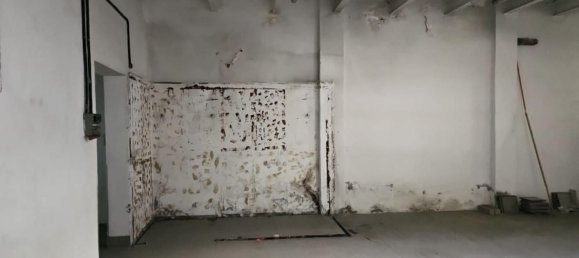 550m² Commercial property in Padua, Italy No. 91405 7