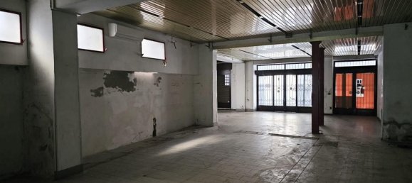 550m² Commercial property in Padua, Italy No. 91405 6