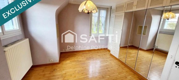 5 bedrooms House in Morienval, France No. 54774 7