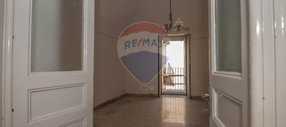 Дом с 6 комнатами в Рагуза, Италия № 129927 28