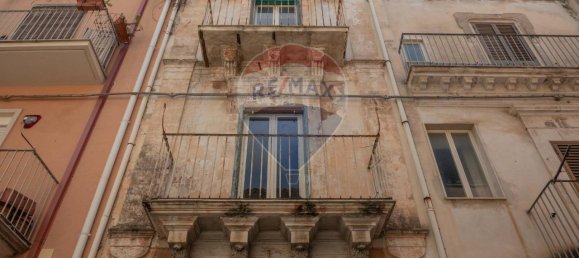 Дом с 6 комнатами в Рагуза, Италия № 129927 17