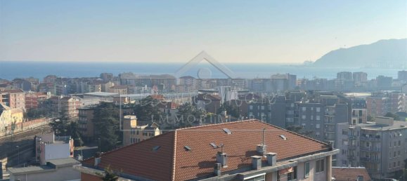 3 bedrooms Apartment in Savona, Italy No. 260821 3