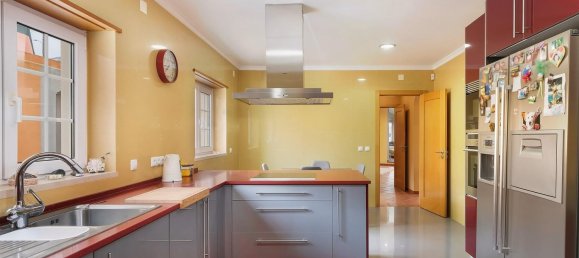 Casa de 3 dormitorios en Colares, Portugal No. 49624 23