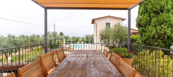 4 bedrooms House in Vinci, Italy No. 159890 20